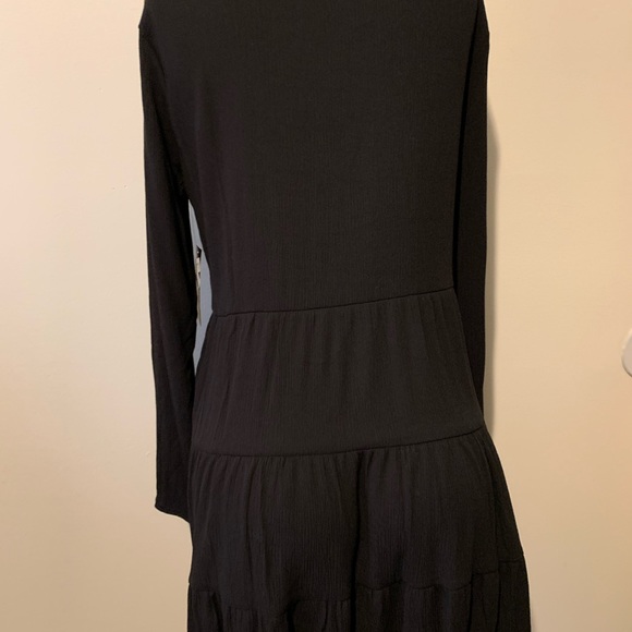 Junior ruffles long sleeve pullover size large - Picture 8 of 10